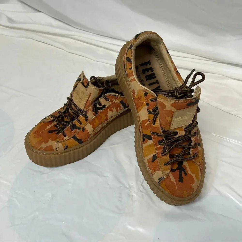 Rihanna x PUMA Creeper Orange Camo size  6.5